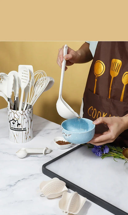 10/18Pcs Silicone Cooking Utensils Sets Pink Non-Stick Baking Tools Kitchenware Spatula Spoon Food Tongs Kitchen Kit with Box